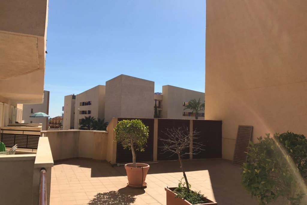 Lovely Apartment In Cabo Roig Near Beach Orihuela Eksteriør bilde